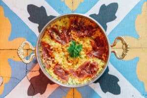 Pligouri me pastourma - Ta Karamanlidika tou Fanh, Athens
